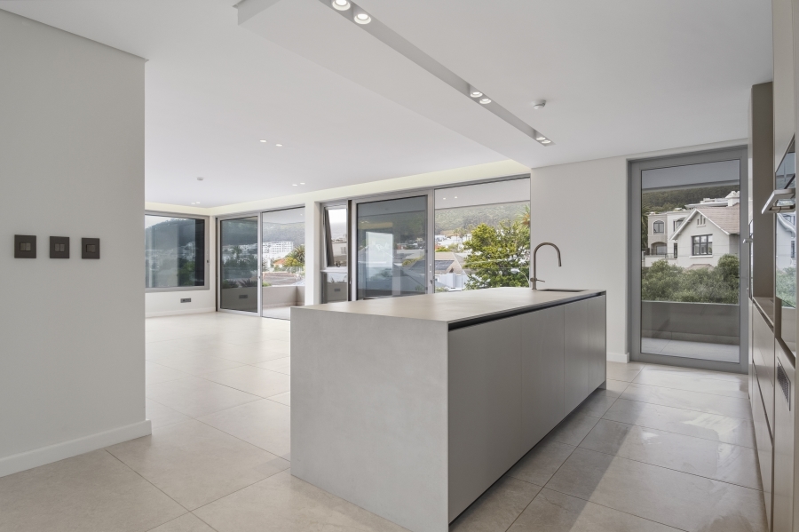 3 Bedroom Property for Sale in Fresnaye Western Cape